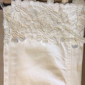 White jeans Capri with flower petal hem. Size 6